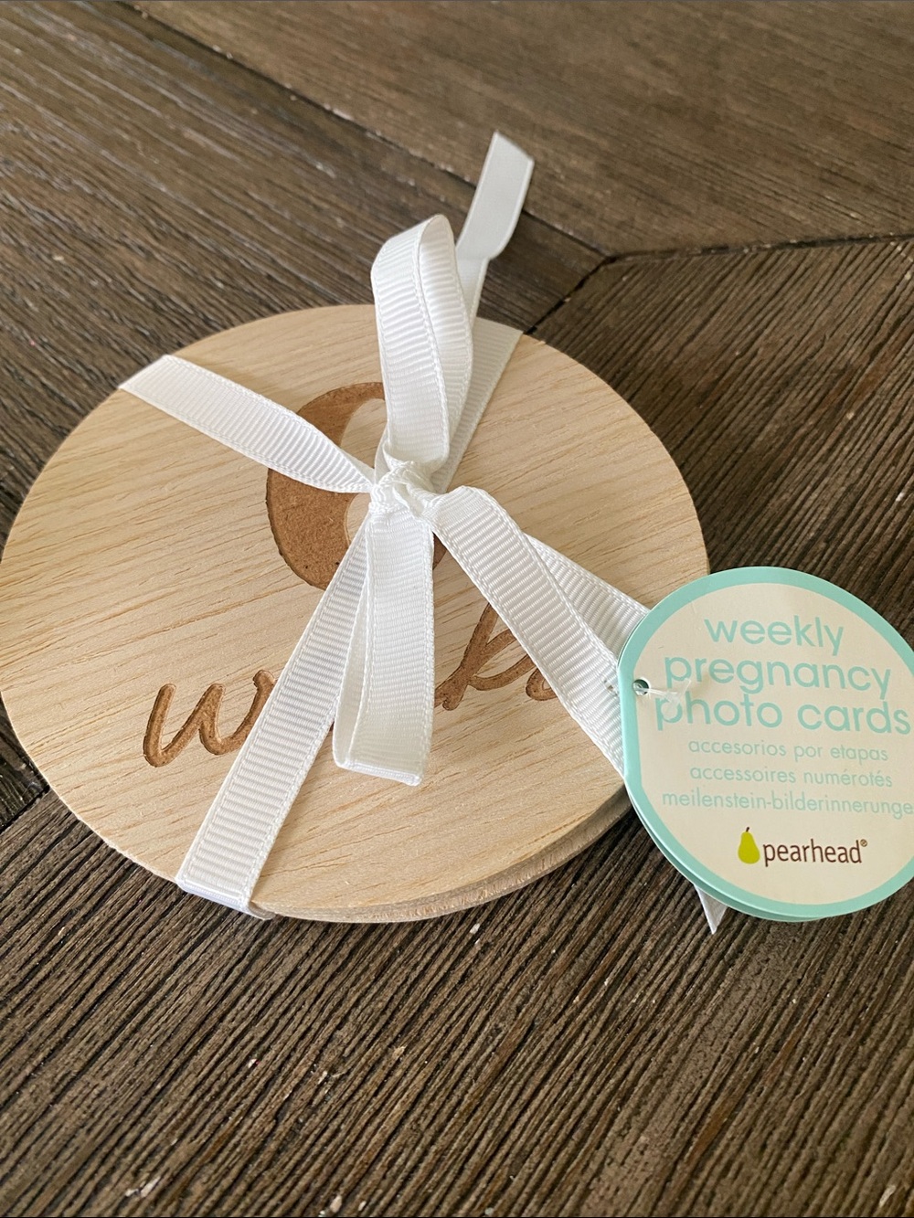 Pearhead Cream Wood Weekly Pregnancy Photo Cards with White Ribbon